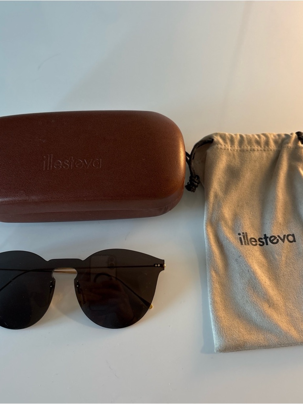 Illesteva Black Lens Sunglasses with Brown Case and Beige Pouch